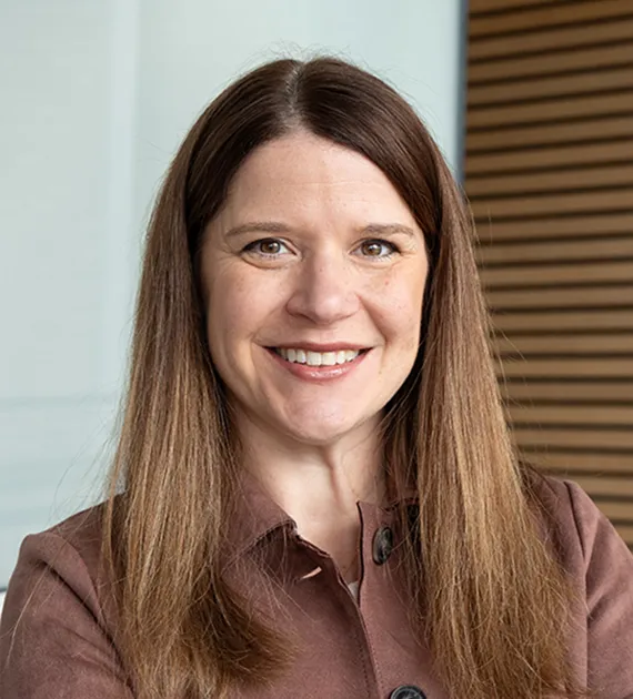 headshot of Stephanie Moulton