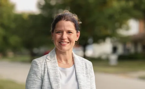 Stephanie Moulton stands in neighborhood